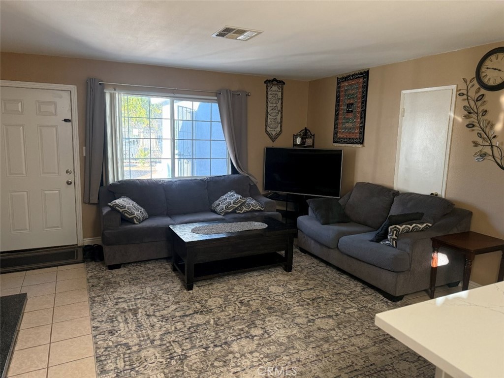 19512 Leadwell Street Reseda, CA 91335 - Photo 12 of 25