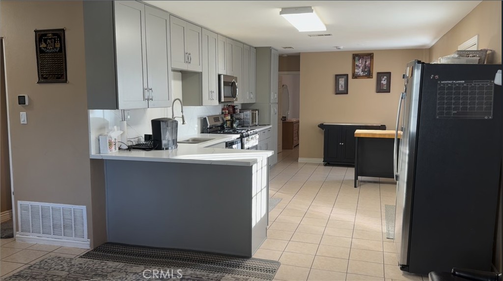 19512 Leadwell Street Reseda, CA 91335 - Photo 25 of 25