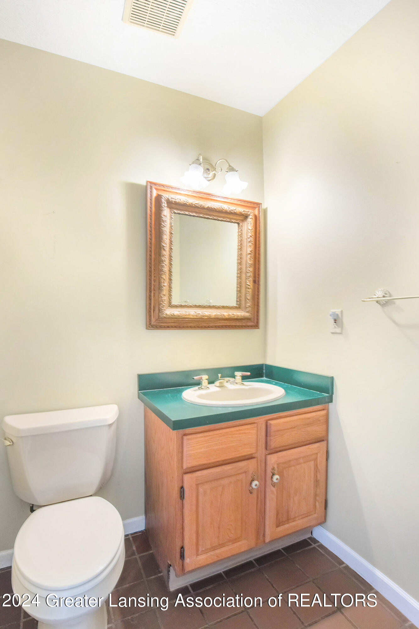 5340 Van Atta Road Okemos, MI 48864 - Photo 8 of 28 08