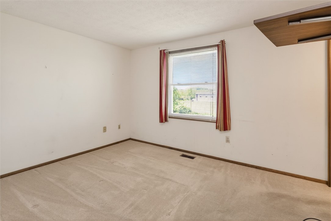 118 Wickens Road Chili, NY 14546 - Photo 15 of 50
