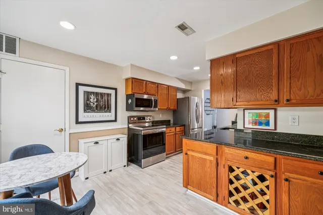 $360,000 | 18238 Rolling Meadow Way, Unit 30, Olney, MD 20832