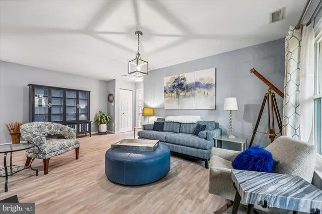 $360,000 | 18238 Rolling Meadow Way, Unit 30, Olney, MD 20832