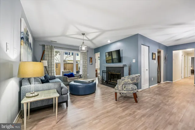 $360,000 | 18238 Rolling Meadow Way, Unit 30, Olney, MD 20832