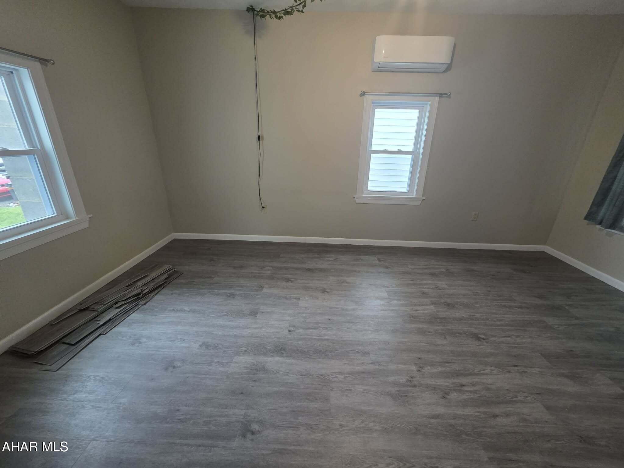 410 Poplar Street Roaring Spring, PA 16673 - Photo 5 of 34 Gallery Image 5