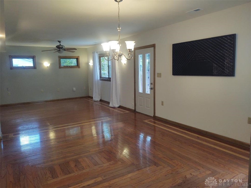 65 Ashbrook Road Dayton, OH 45415 - Photo 9 of 32 Gallery Image 9
