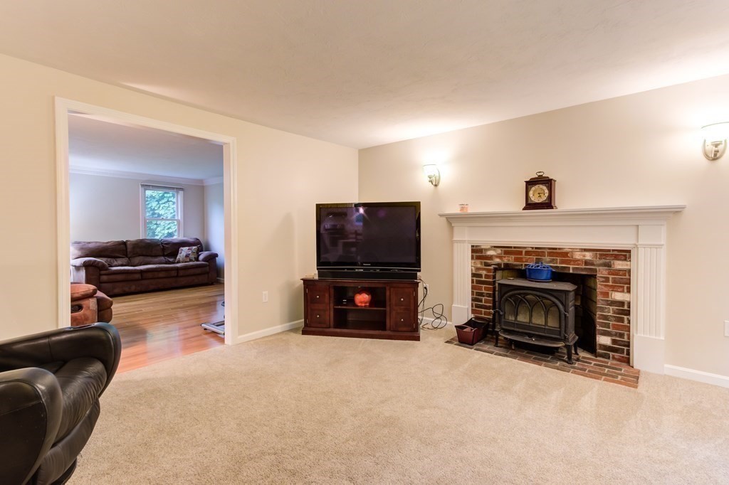 11 Merriam Way Upton, MA 01568 - Photo 13 of 42 Gallery Image 13