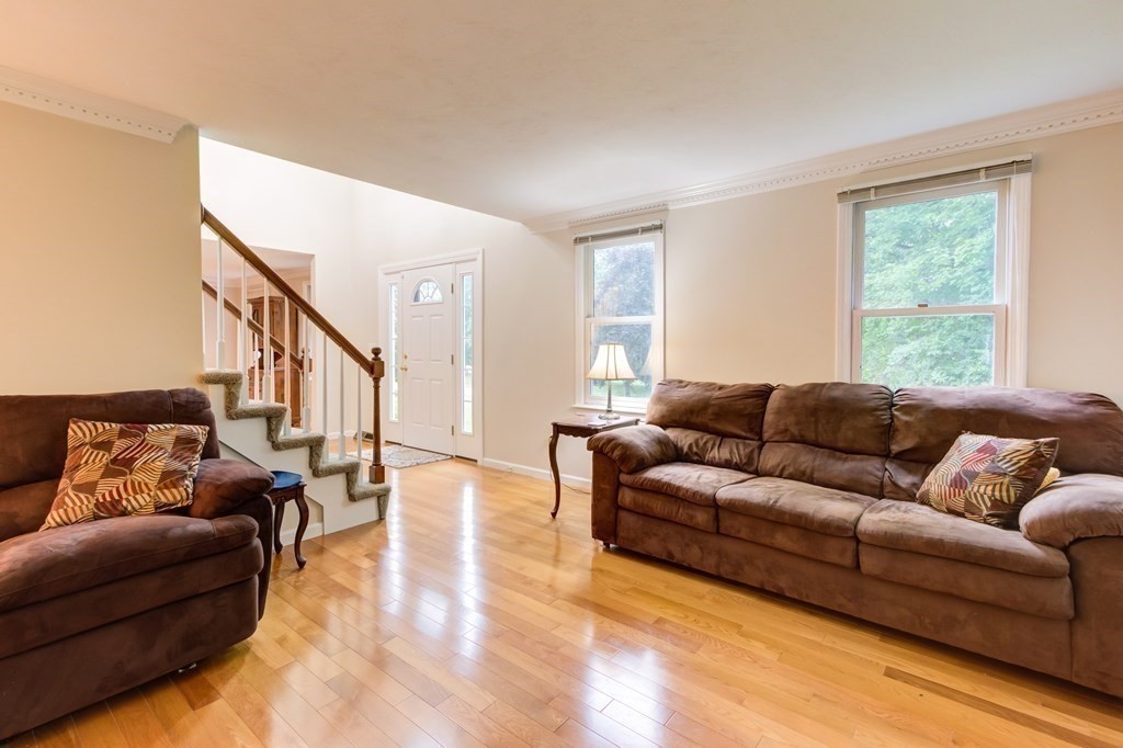 11 Merriam Way Upton, MA 01568 - Photo 15 of 42 Gallery Image 15