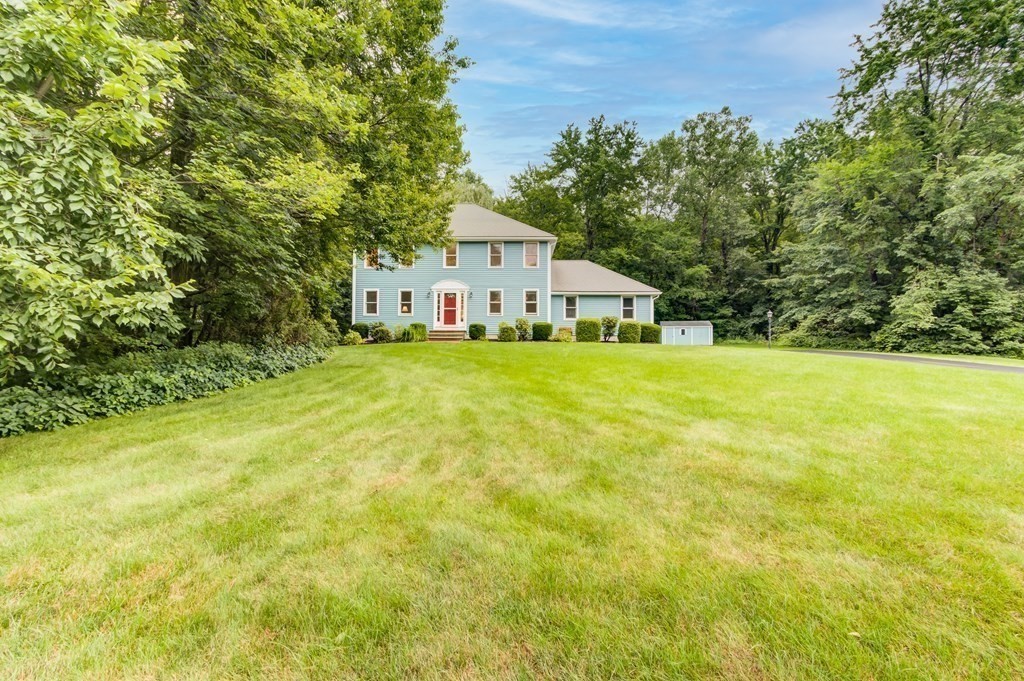 11 Merriam Way Upton, MA 01568 - Photo 2 of 42 Gallery Image 2