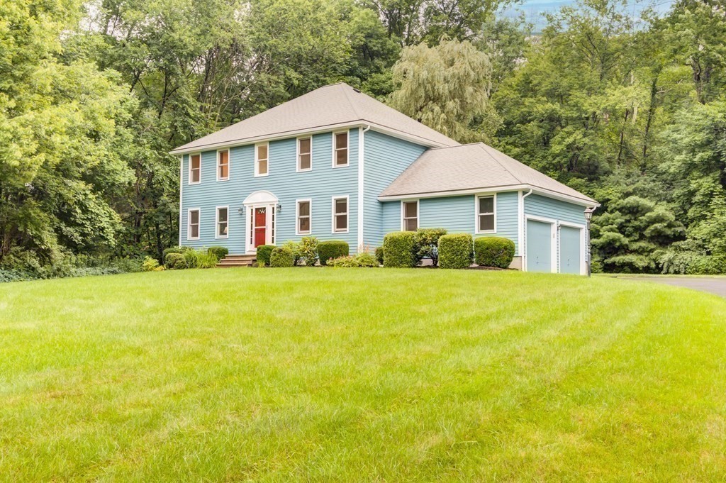 11 Merriam Way Upton, MA 01568 - Photo 3 of 42 Gallery Image 3