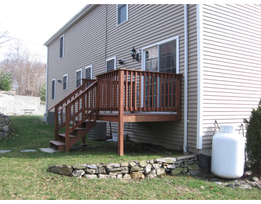 9 A Ansonia Road, Unit LEFT Worcester, MA 01605 - Photo 4 of 17 Gallery Image 4