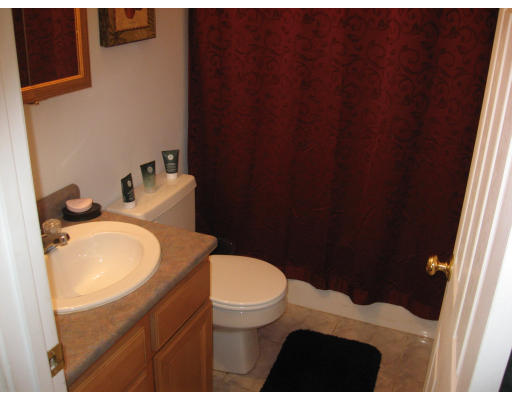9 A Ansonia Road, Unit LEFT Worcester, MA 01605 - Photo 10 of 17 Gallery Image 10