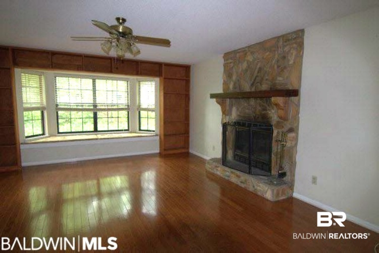 111 Melanie Loop Daphne, AL 36526 - Photo 4 of 15