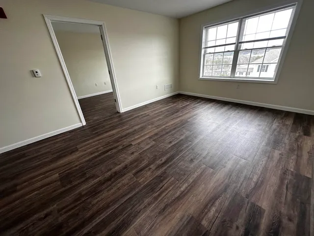 $1,945 | 50 Sentinel Court, Unit 208, Manchester, NH 03103