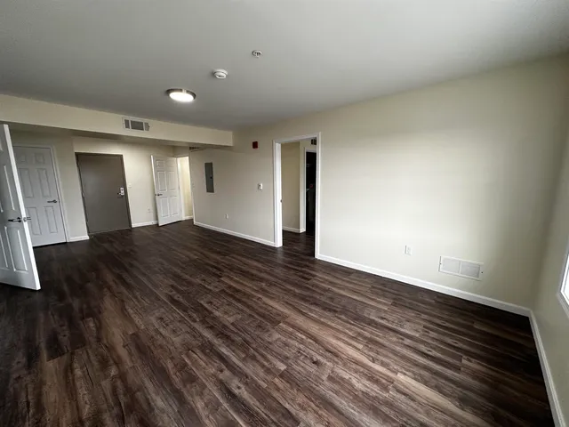 $1,945 | 50 Sentinel Court, Unit 208, Manchester, NH 03103