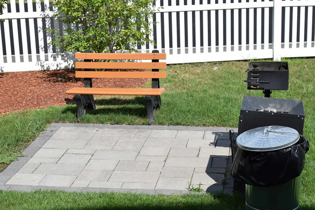 $1,945 | 50 Sentinel Court, Unit 208, Manchester, NH 03103