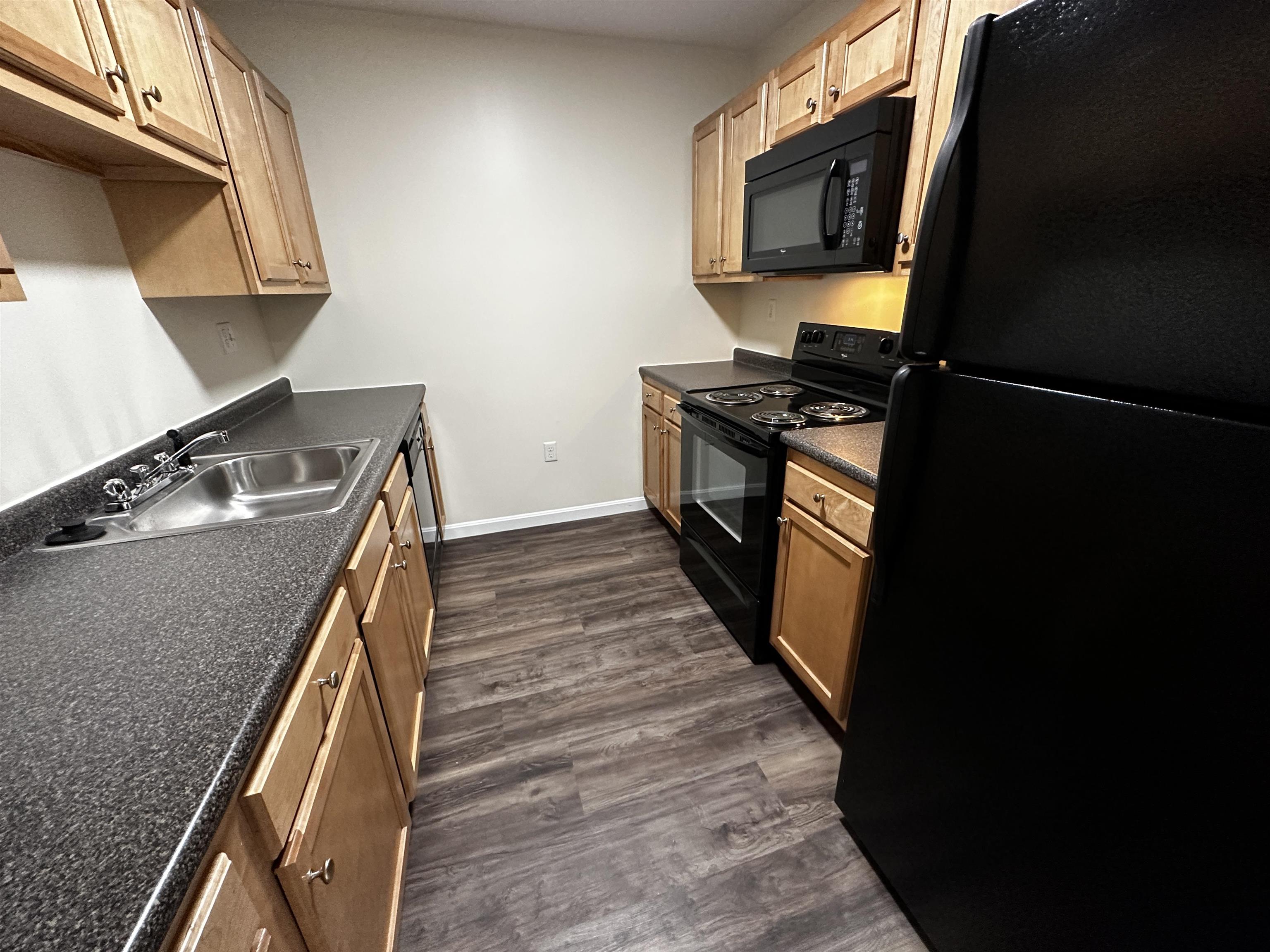 50 Sentinel Court, Unit 208 Manchester, NH 03103 - Photo 9 of 39