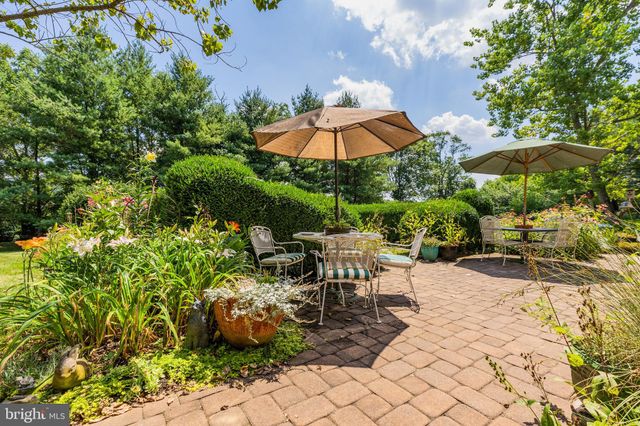 $975,000 | 603 Swallow Lane, West Chester, PA 19380