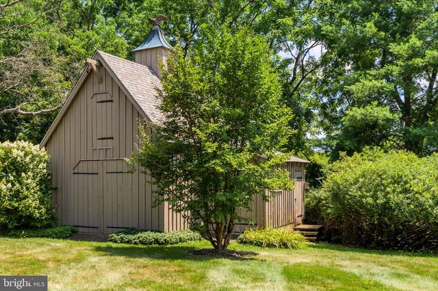 $975,000 | 603 Swallow Lane, West Chester, PA 19380