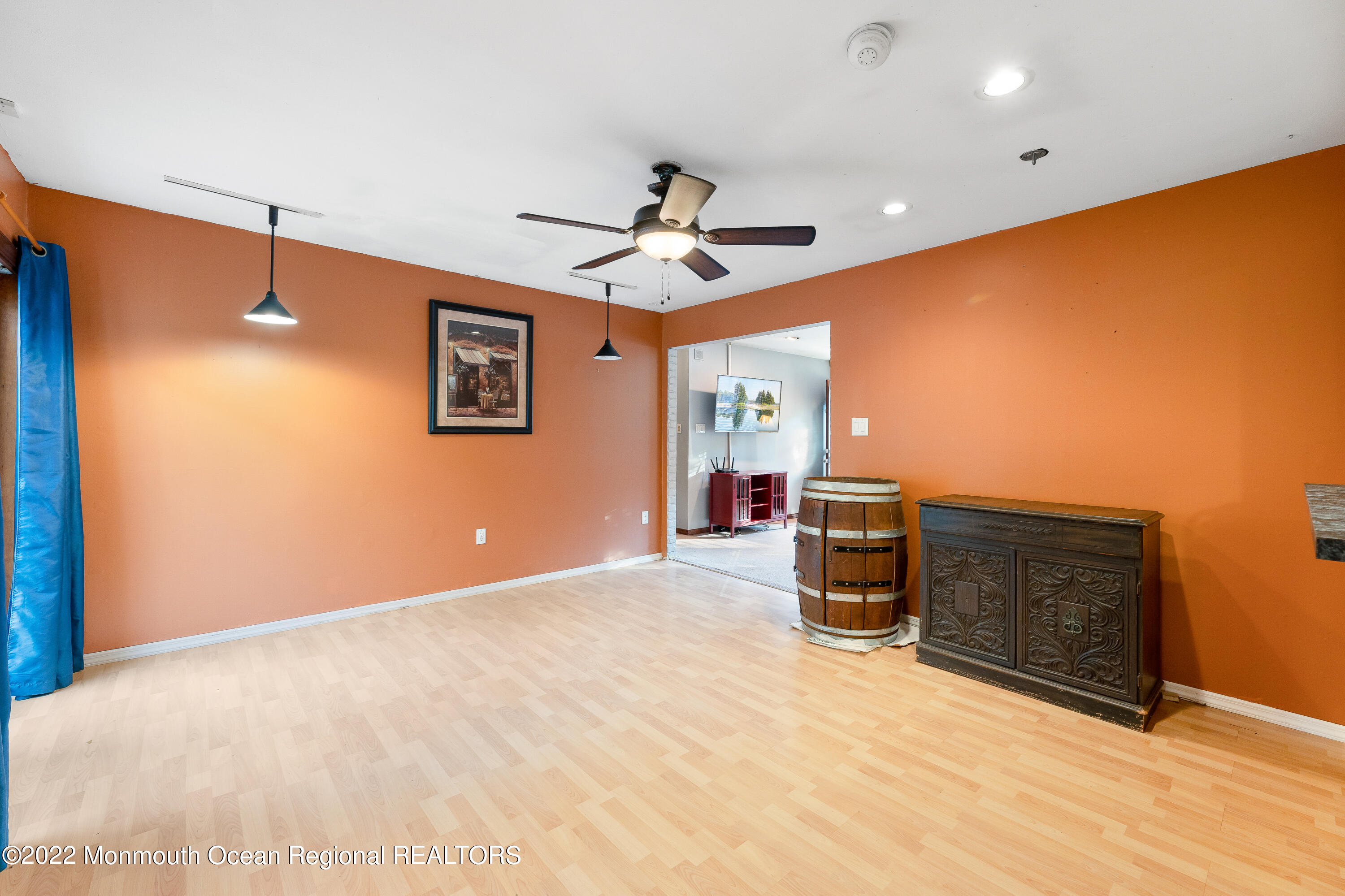 401 Leesville Road Jackson, NJ 08527 - Photo 6 of 25 a view of a livingroom with a flat screen tv