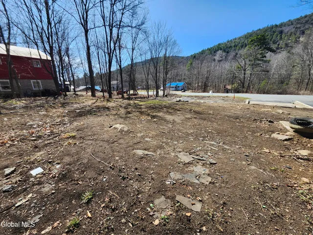 $89,900 | 2874 Highway 9, Lake George, NY 12845