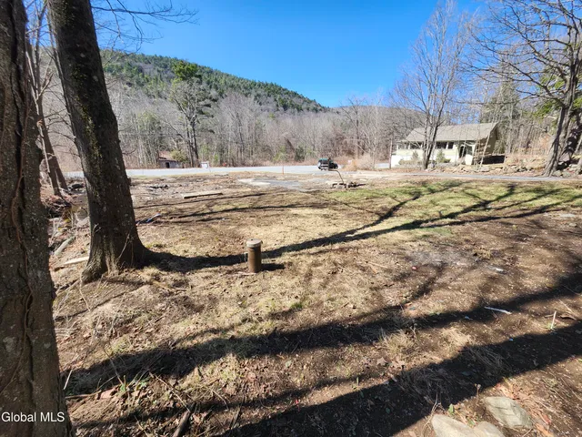 $89,900 | 2874 Highway 9, Lake George, NY 12845