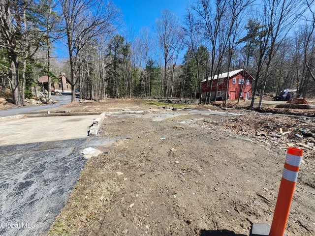 $89,900 | 2874 Highway 9, Lake George, NY 12845