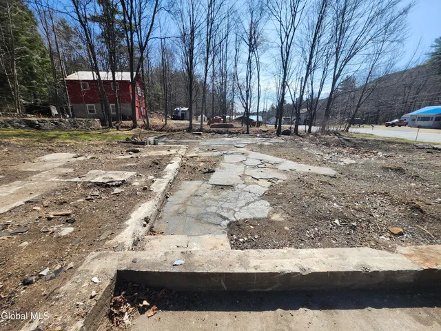 $89,900 | 2874 Highway 9, Lake George, NY 12845