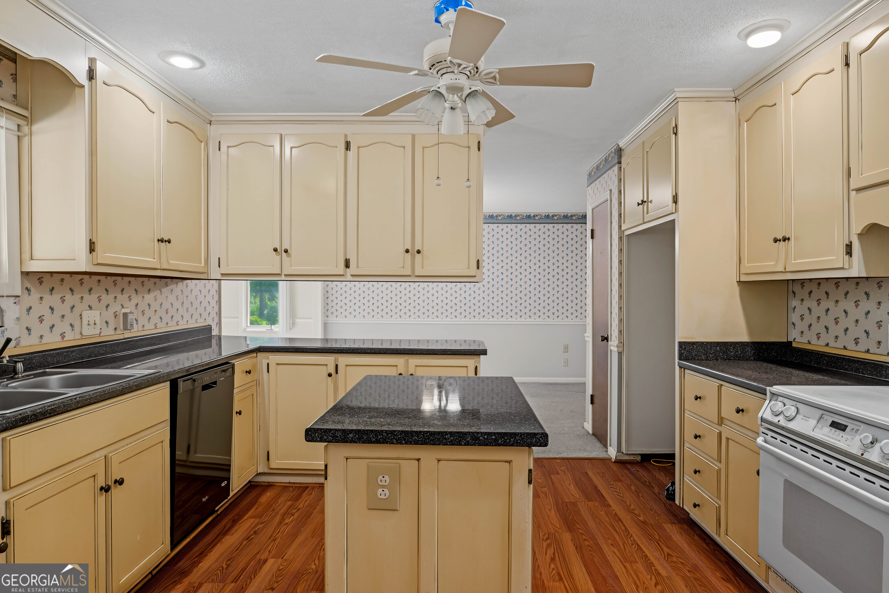 6998 Columbus Road Lizella, GA 31052 - Photo 41 of 76