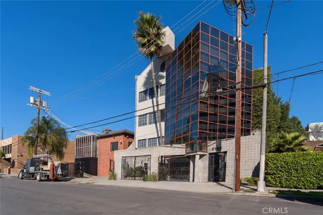 a car parked in front of a building