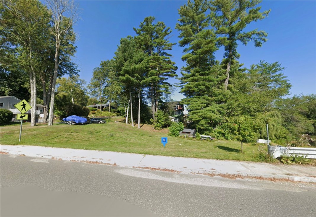 2 Squanto Road Lanesborough, MA 01237 - Photo 2 of 5