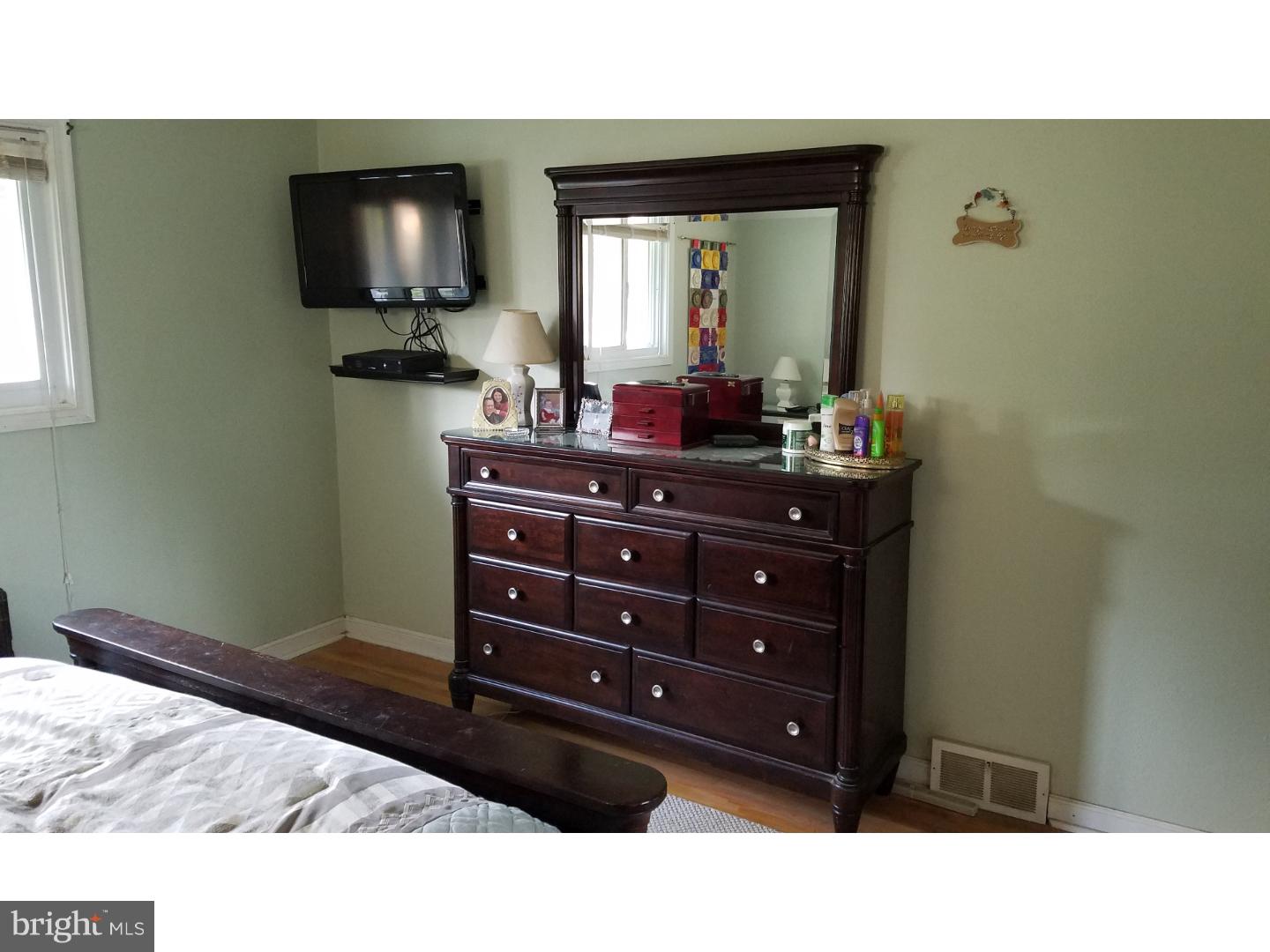 217 West County Line Road Hatboro, PA 19040 - Photo 13 of 25 Master Bedroom