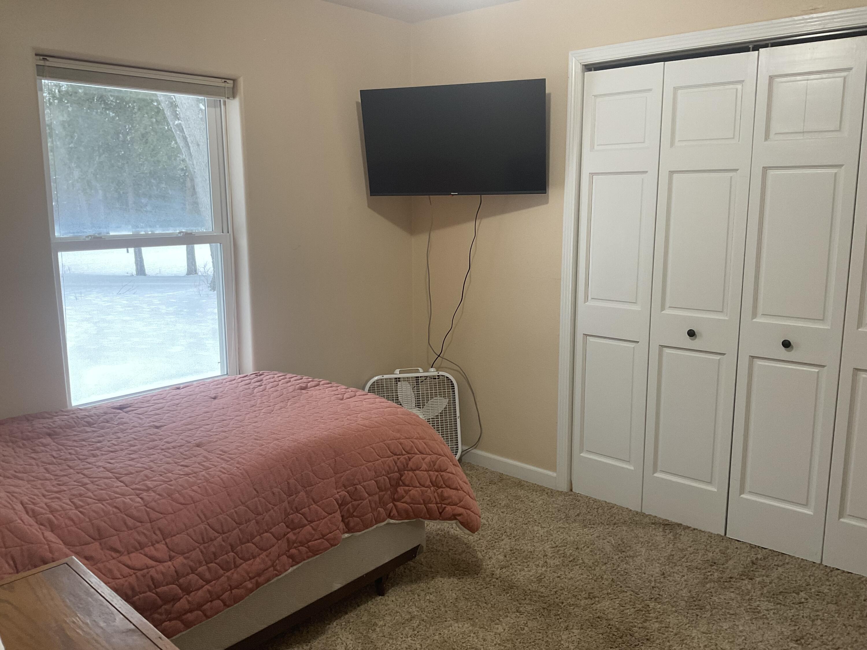 W242N4251 Swan Road Pewaukee, WI 53072 - Photo 11 of 15 2nd bedroom