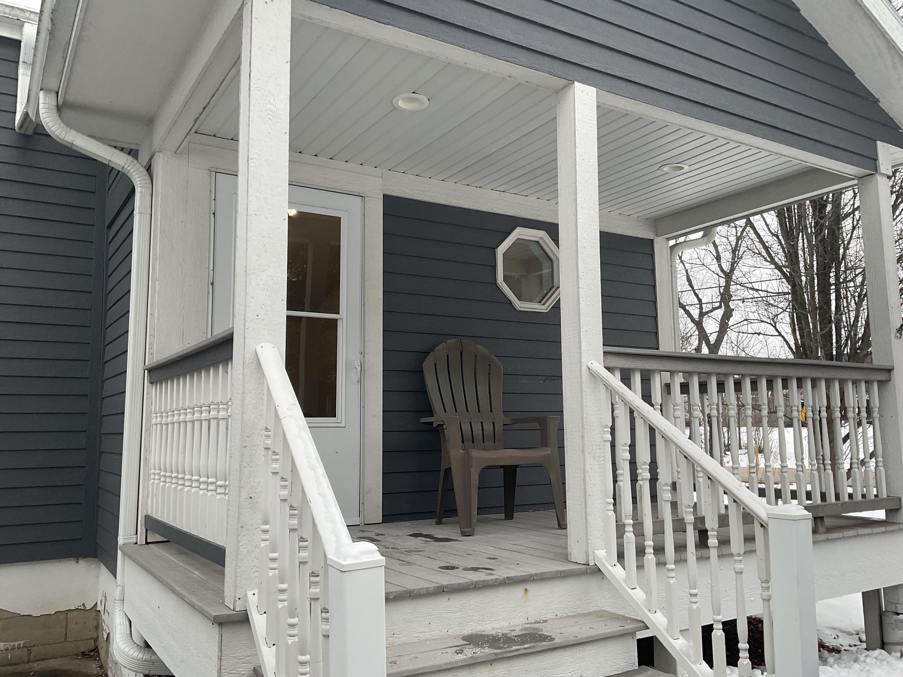 W242N4251 Swan Road Pewaukee, WI 53072 - Photo 2 of 15 Inviting porch