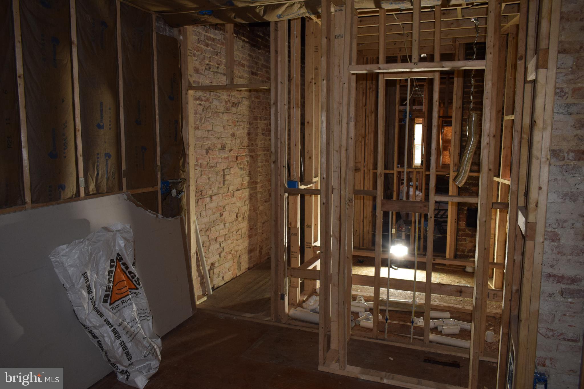 1639 Appleton Street Baltimore, MD 21217 - Photo 8 of 15 a bathroom with a shower