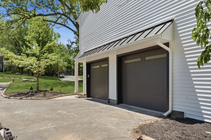 55 Green Hill Road Springfield, NJ 07081 - Photo 3 of 50