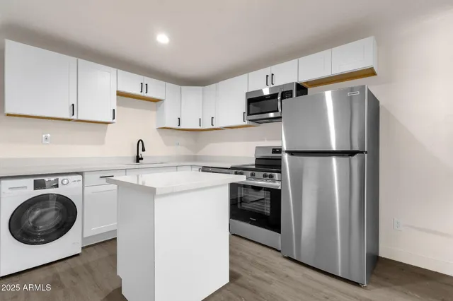 $529,000 | 329 North 17th Drive, Phoenix, AZ 85007