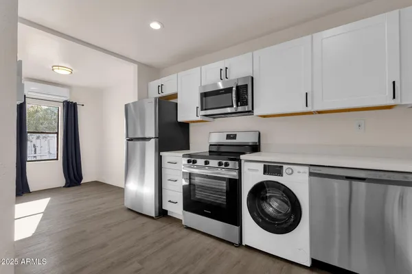 $510,500 | 329 North 17th Drive, Phoenix, AZ 85007