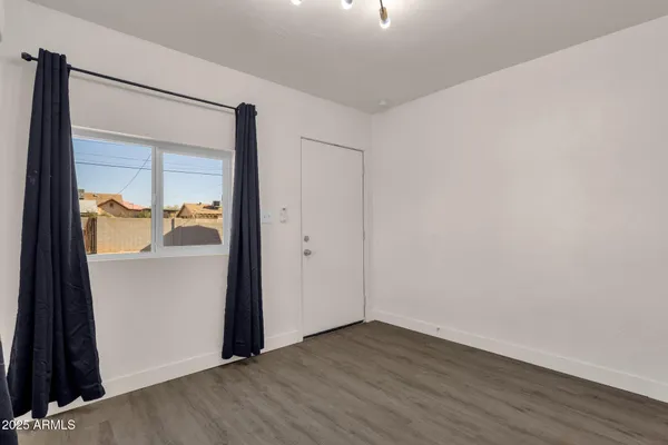 $510,500 | 329 North 17th Drive, Phoenix, AZ 85007