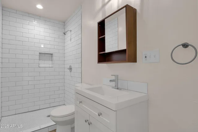 $529,000 | 329 North 17th Drive, Phoenix, AZ 85007