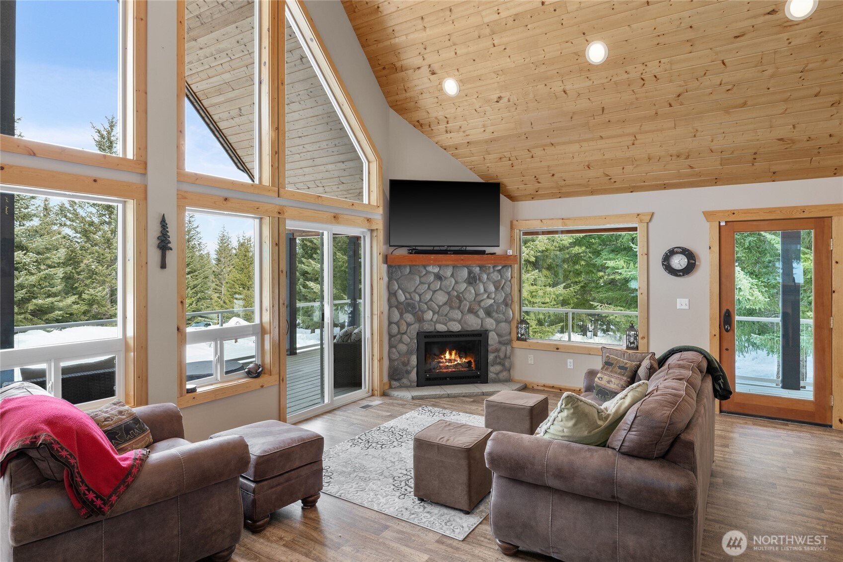 1170 Fs Road Cle Elum, WA 98922 - Photo 8 of 38 Gallery Image 8