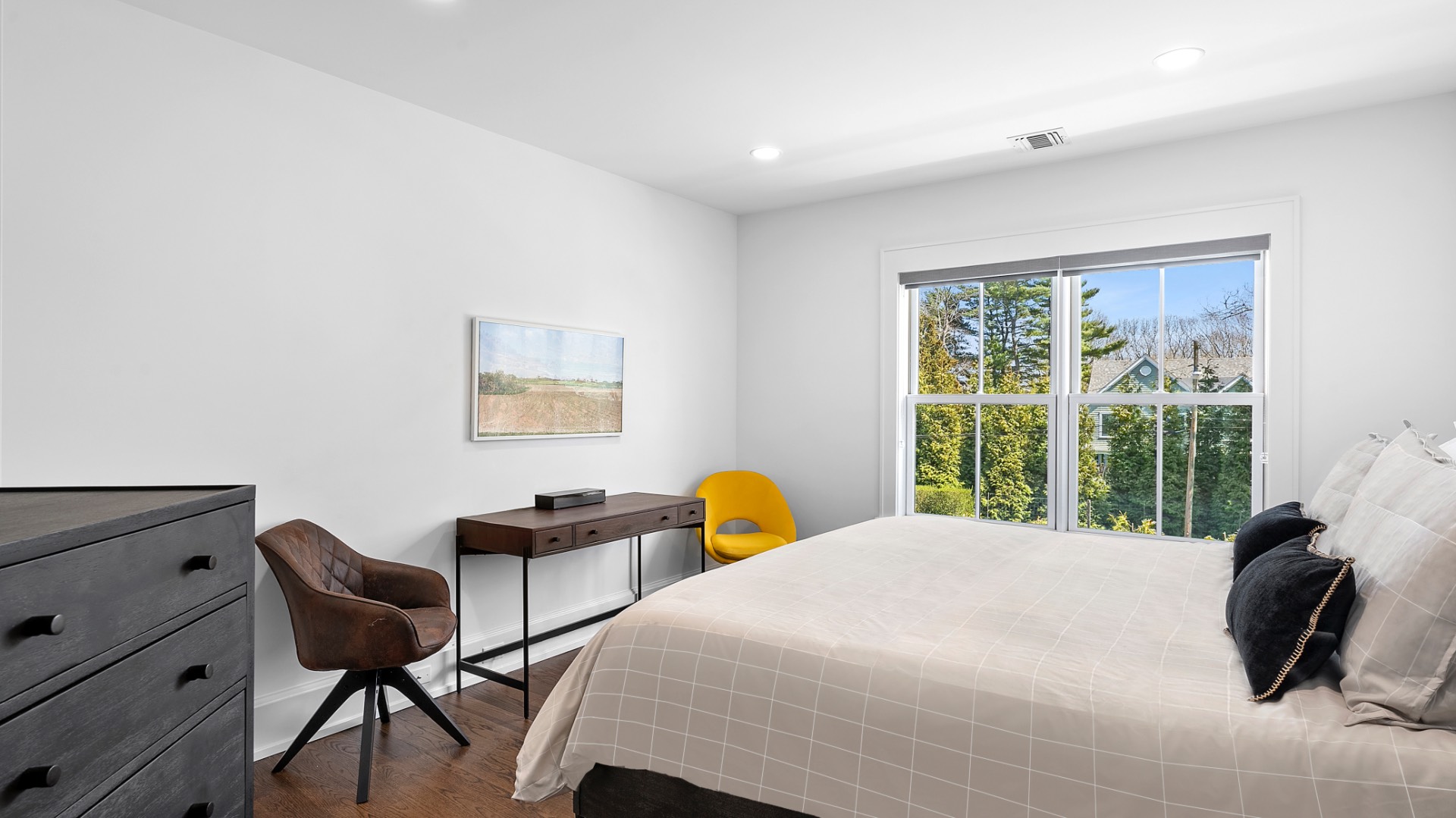 20 Lighthouse Lane Sag Harbor, NY 11963 - Photo 16 of 29