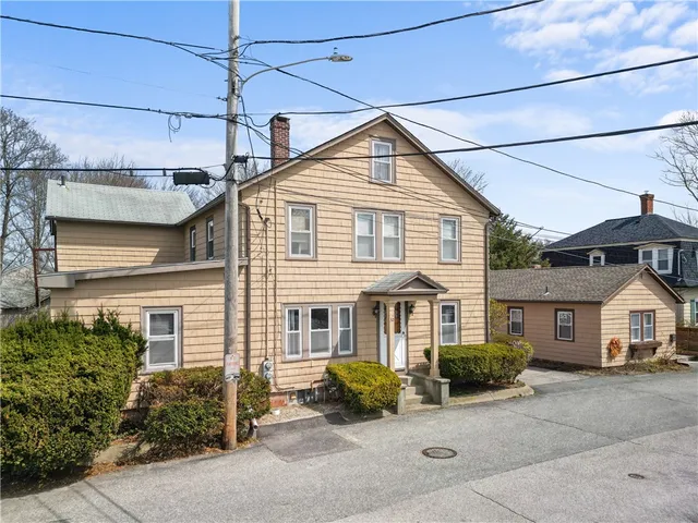 $1,200,000 | 32 Union Street, East Greenwich, RI 02818