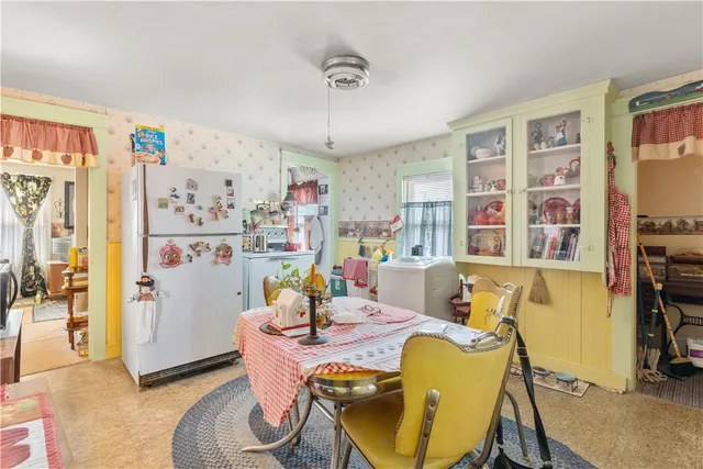 $1,200,000 | 32 Union Street, East Greenwich, RI 02818