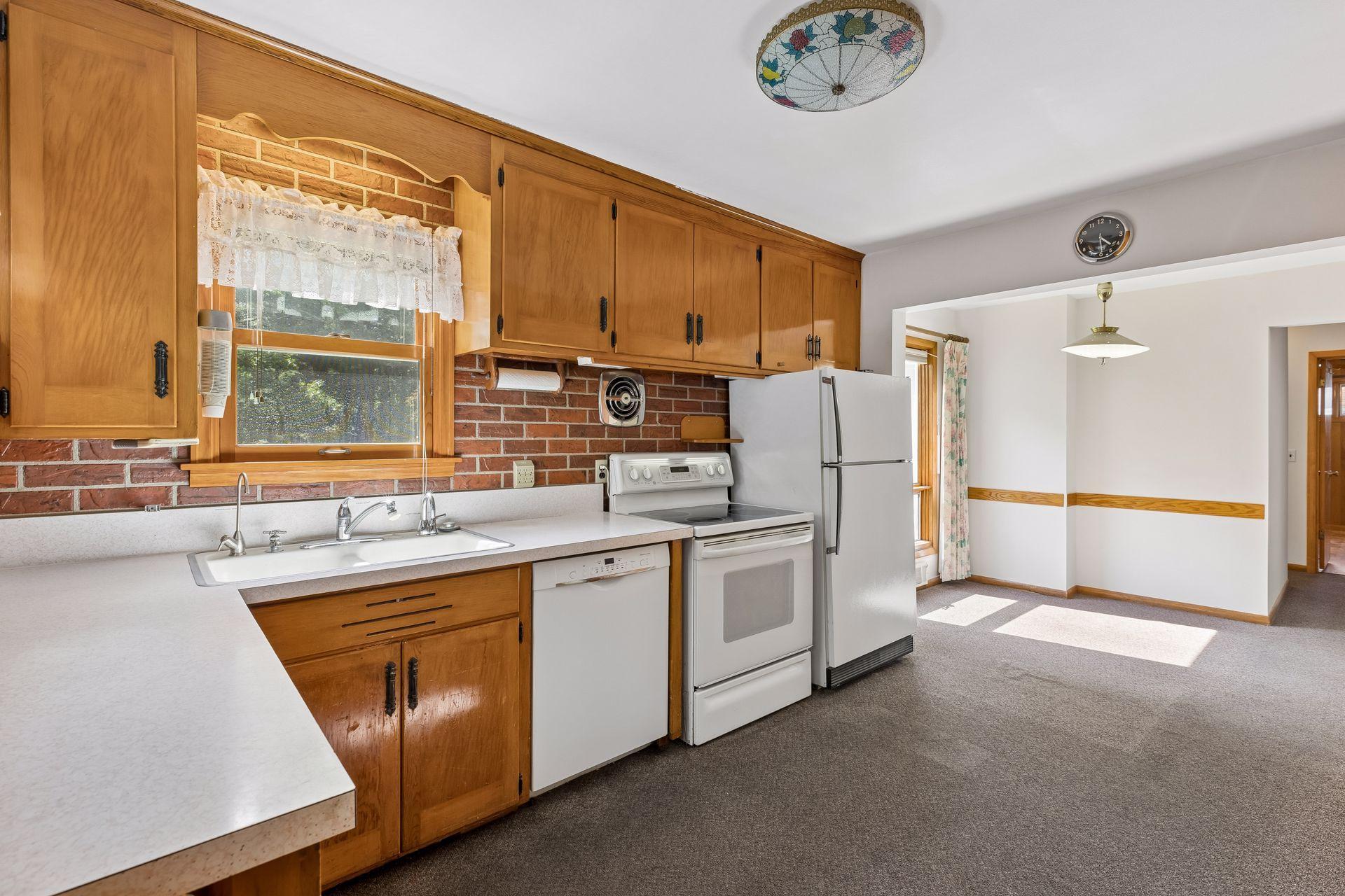 8080 Groveland Road Mounds View, MN 55112 - Photo 10 of 33