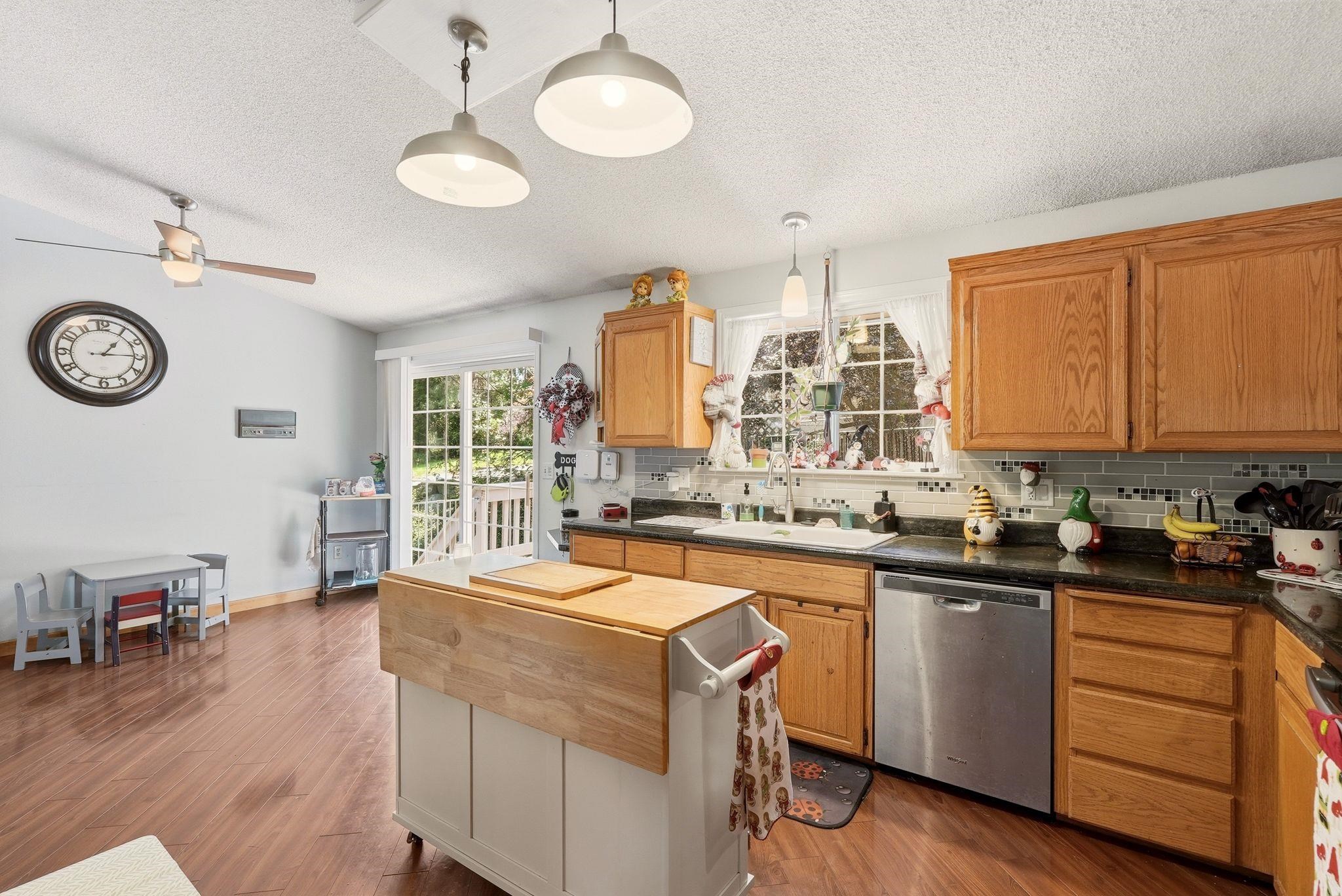 1804 South Wardson Road Spokane Valley, WA 99212 - Photo 11 of 34