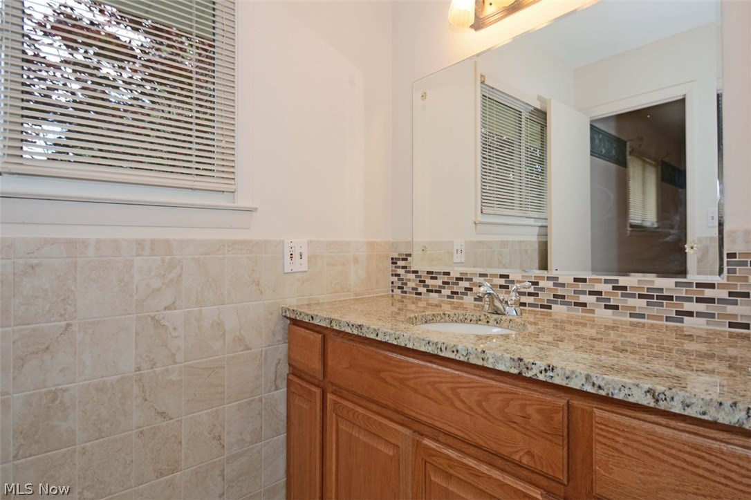 15401 Albion Road Strongsville, OH 44136 - Photo 11 of 28 Gallery Image 11