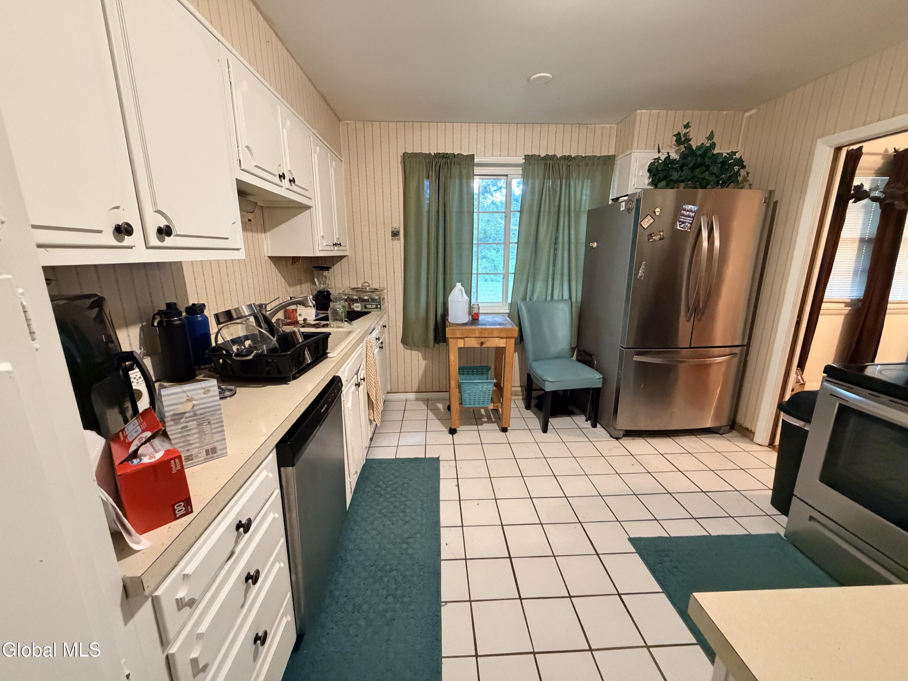 79 Devon Road Bethlehem, NY 12054 - Photo 21 of 29 IMG_0260