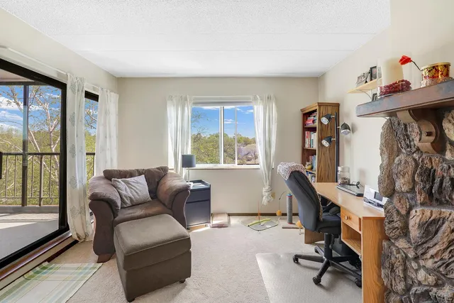 $179,900 | 3300 Louisiana Avenue South, Unit 517, St. Louis Park, MN 55426