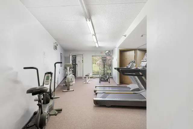 $179,900 | 3300 Louisiana Avenue South, Unit 517, St. Louis Park, MN 55426