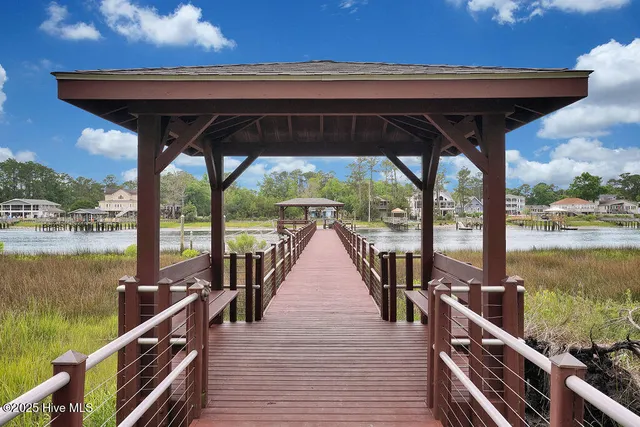 $304,500 | 3350 Club Villas Drive, Unit 105, Southport, NC 28461